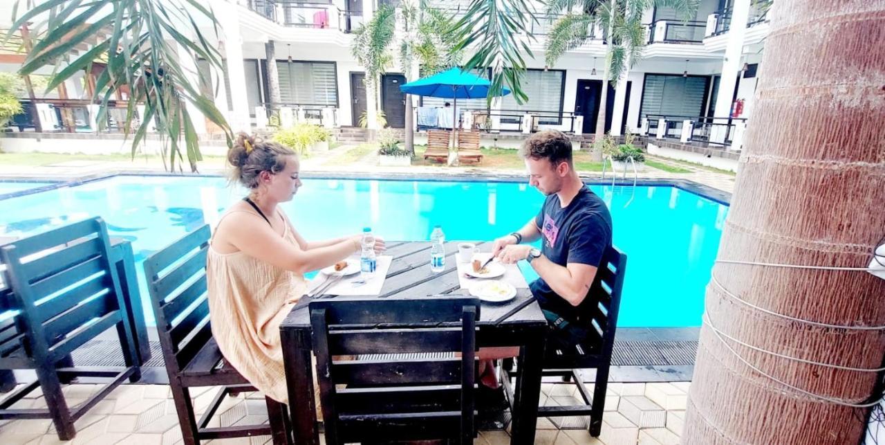 J7 Villaj Resort Trincomalee Eksteriør billede