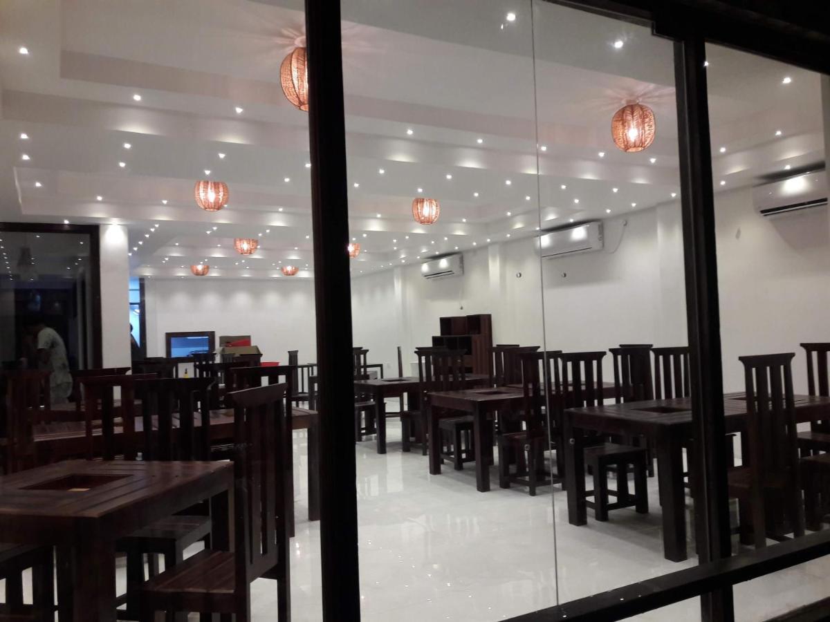 J7 Villaj Resort Trincomalee Eksteriør billede